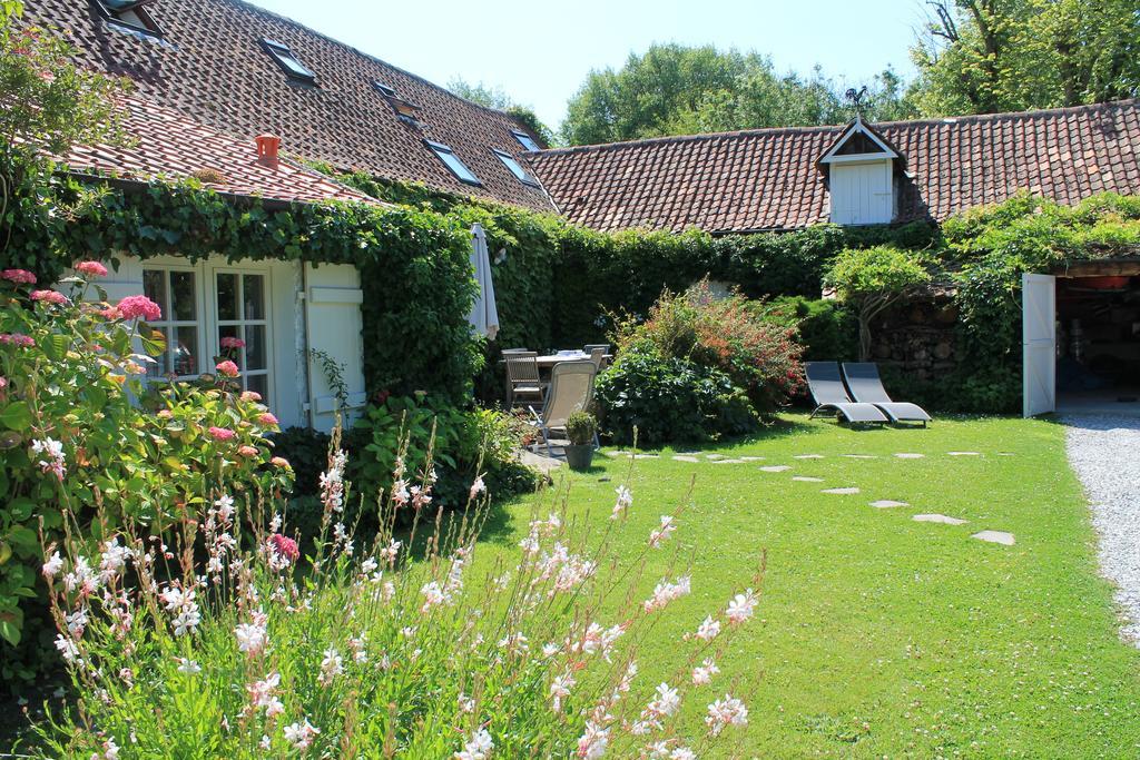 Bed and Breakfast Roulottes Du Rouard Кам'є Номер фото
