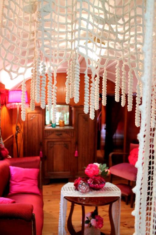 Bed and Breakfast Roulottes Du Rouard Кам'є Номер фото