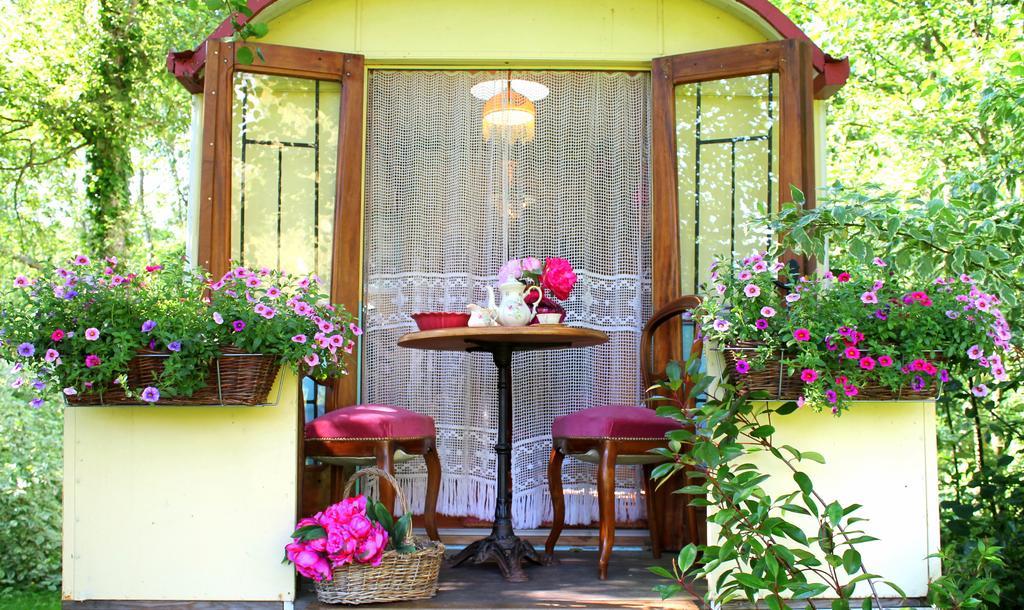 Bed and Breakfast Roulottes Du Rouard Кам'є Номер фото